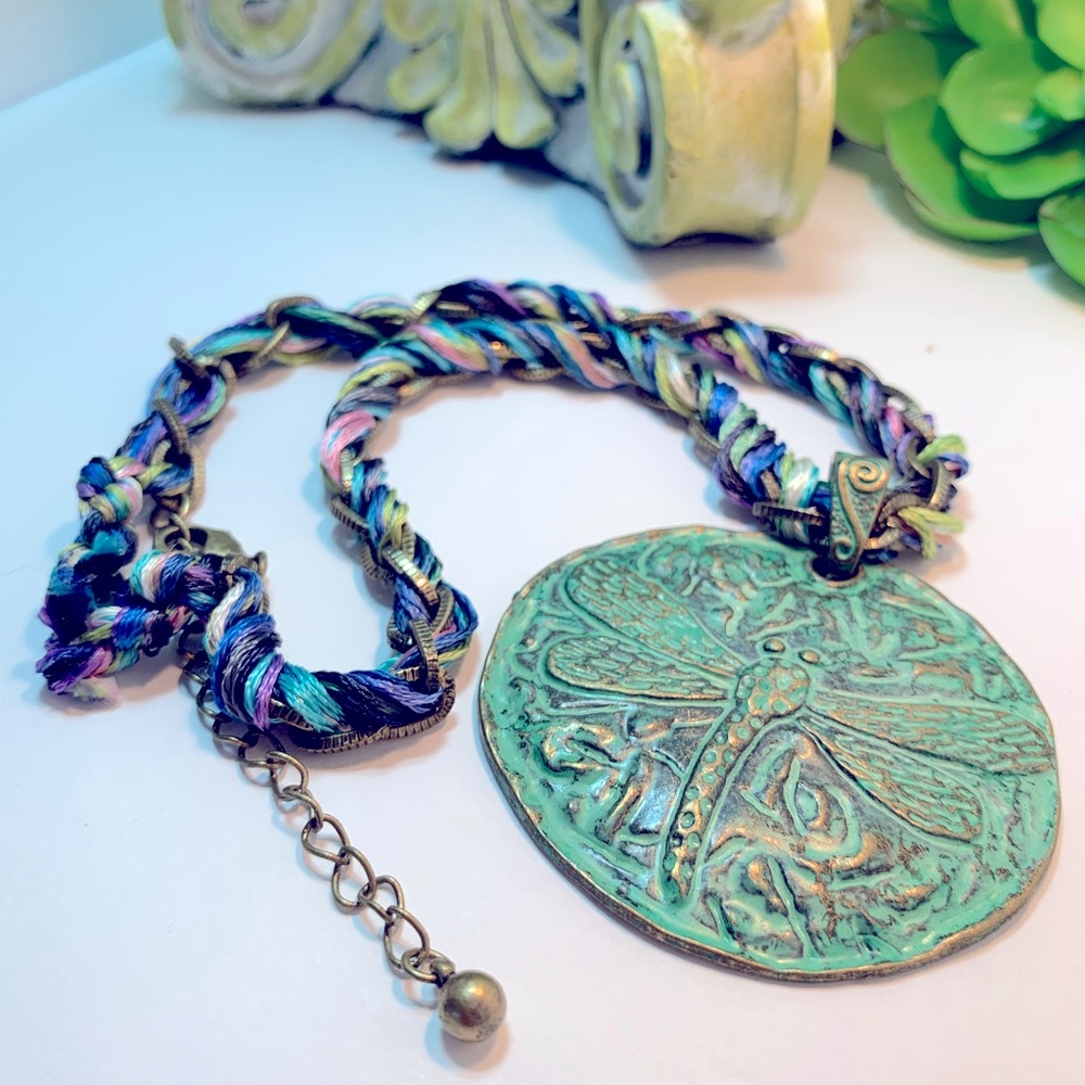 silk thread metal chain woven dragonfly necklace